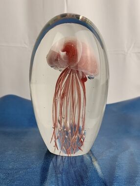 Gallery Glass-Art Glow In The Dark Glass Jellyfish Sculpture 6" Paperweight
